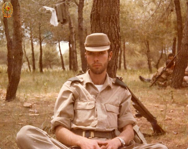 Descanso antes de ganar la boina (7 mayo 1979).jpg